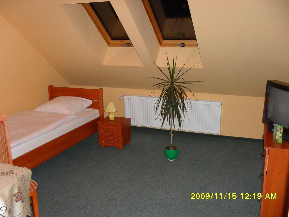 Orlik Inn *